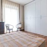 Rent 3 bedroom apartment of 93 m² in Milano