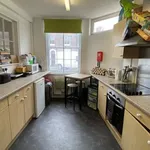 Rent 4 bedroom apartment in South East England