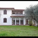 Rent 4 bedroom house of 150 m² in Bardolino