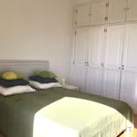 Rent 3 bedroom apartment of 160 m² in Lisboa