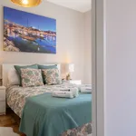 Rent 3 bedroom apartment of 120 m² in Porto