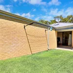 Rent 4 bedroom house in Wellard