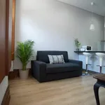 Rent 1 bedroom apartment in Porto