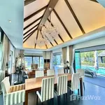 Rent 4 bedroom house of 400 m² in Phuket