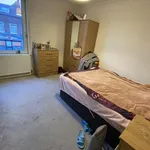 Rent 4 bedroom flat in East Midlands