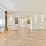 Huur 4 slaapkamer appartement van 130 m² in Amsterdam