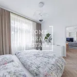 Pronajměte si 2 ložnic/e byt o rozloze 85 m² v Praha