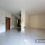 Affitto 5 camera casa di 230 m² in Caserta