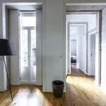 Rent 1 bedroom apartment in Porto