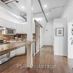 4 bedroom apartment of 699 sq. ft in Toronto