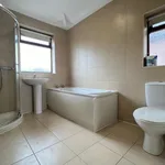 Rent 3 bedroom house in Salford