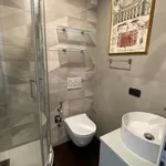 Rent 5 bedroom apartment of 78 m² in Genova