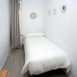 Alquilo 14 dormitorio apartamento de 150 m² en madrid