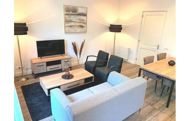 Huur 4 slaapkamer appartement van 100 m² in Leiden