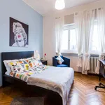 Rent a room of 113 m² in Milan