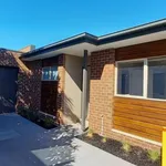 Rent 3 bedroom apartment in sunshine-west