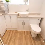 Rent 5 bedroom flat in South West England