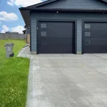 Maison de 839 m² avec 2 chambre(s) en location à Grande Prairie