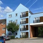 Rent 2 bedroom flat in Aldershot