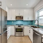 2 bedroom apartment of 904 sq. ft in Toronto (Dovercourt-Wallace Emerson-Junction)