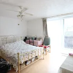 Rent 3 bedroom apartment in Sheffield