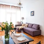 Rent 2 bedroom apartment of 63 m² in Prague