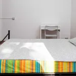 Rent a room in milan