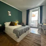 Rent a room of 130 m² in madrid