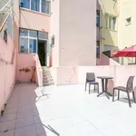 Rent 2 bedroom apartment in Lisbon