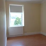 Rent 3 bedroom flat in Wales