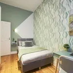 Rent a room in lisbon