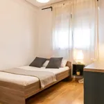 Rent a room of 160 m² in madrid