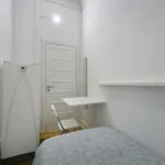 Rent a room in lisbon