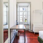 Rent 6 bedroom apartment in Lisbon