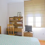 Rent 3 bedroom apartment in Seville