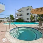 Rent 2 bedroom apartment of 92 m² in redondo beach