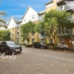 Rent 3 bedroom flat of 70 m² in Canterbury