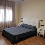 Alquilo 3 dormitorio casa de 165 m² en Murcia