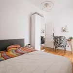 Rent a room in lisbon