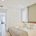 Rent 2 bedroom apartment of 936 m² in Barcelona