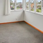 Rent 3 bedroom house in Papakura