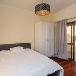 Rent a room in lisbon