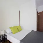 Rent a room of 150 m² in valencia