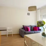 Rent 4 bedroom apartment of 80 m² in Lisboa