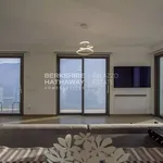 Rent 5 bedroom apartment of 160 m² in Carate Urio