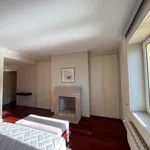 Rent 4 bedroom apartment in Porto