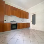 Rent 3 bedroom apartment of 90 m² in Naples