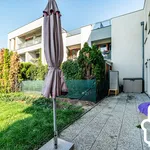 Pronajměte si 3 ložnic/e byt o rozloze 80 m² v Prague