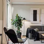 Rent 4 bedroom apartment of 79 m² in Barcelona