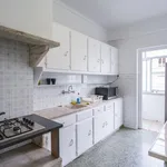 Rent 3 bedroom apartment in Lisbon